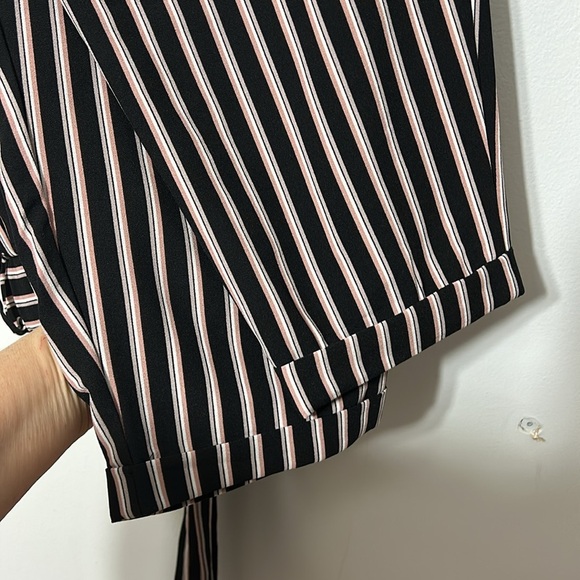 Torrid Multi Stripe Crepe Tie Front Tapered Pant Size 3X - Picture 5 of 5